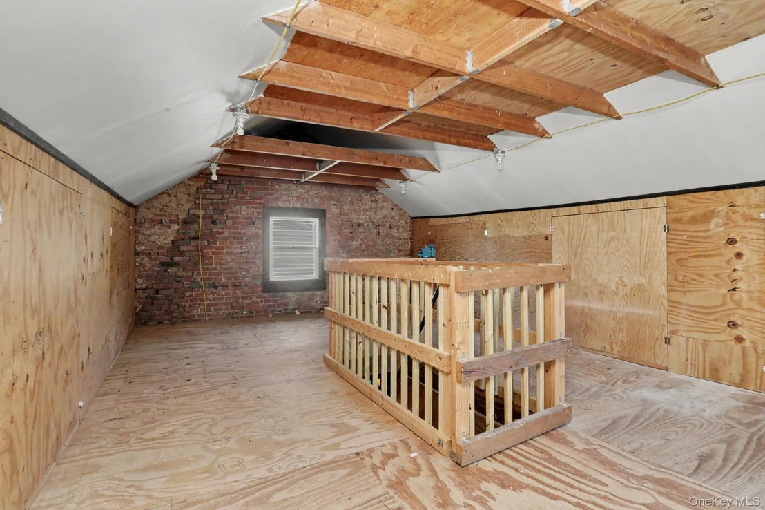Photo of 33 Cedar Lane