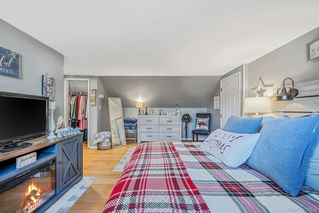 Photo of 32 Rockledge Drive