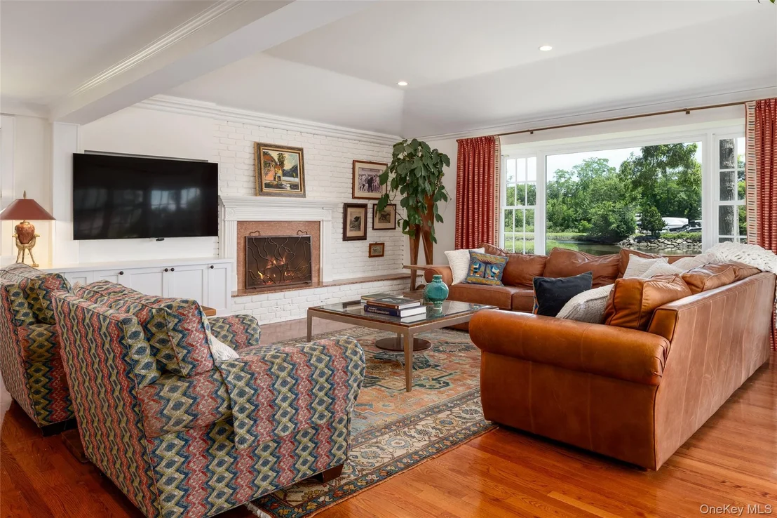 Photo of 87 Hix Avenue