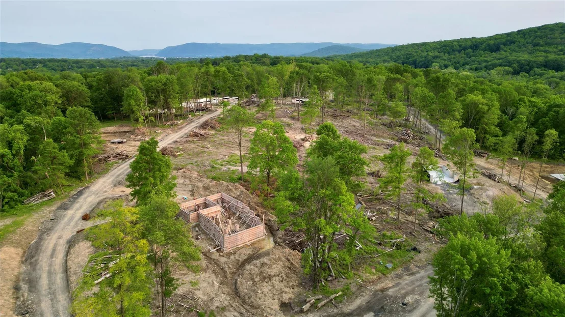 Photo of 31 Tamarack Drive