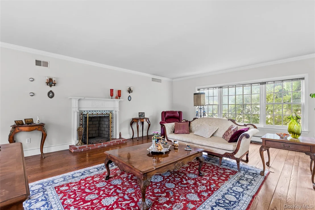 Photo of 202 McManus Road N