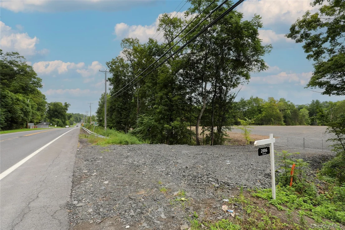 Photo of 2286 Route 9W