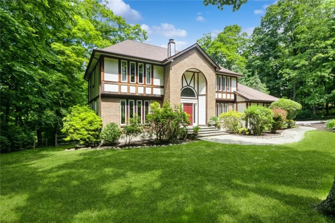 Photo of 135 Moffat Road