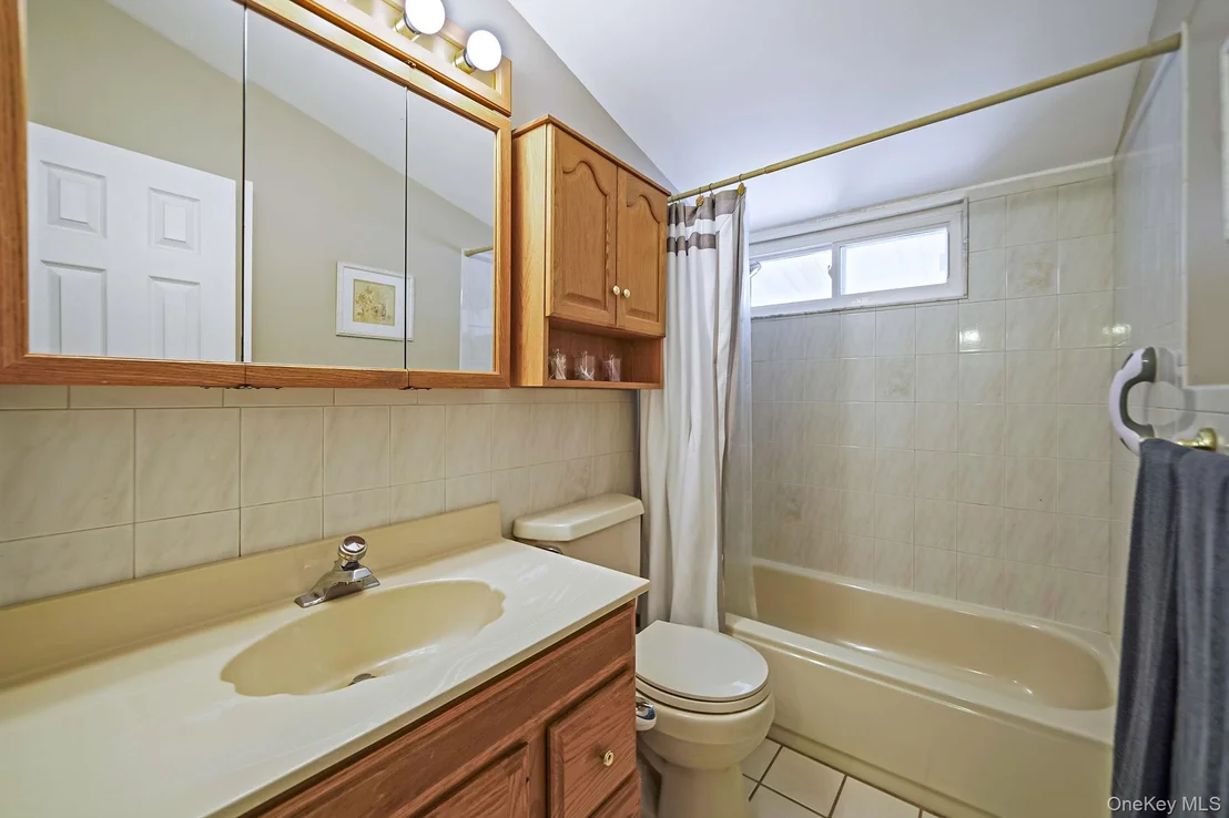 Photo of 7 Deepdale Drive
