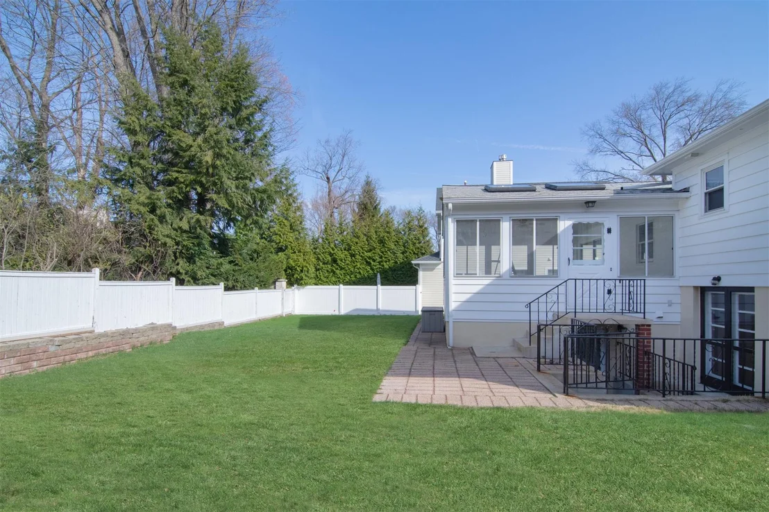 Photo of 435 Carol Place