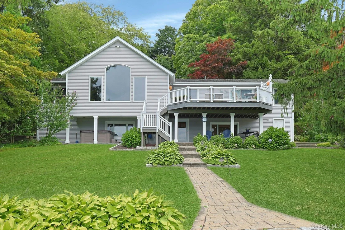 Photo of 11 Lakeside Road