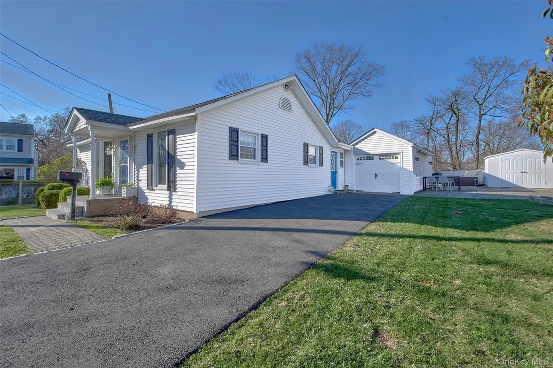 Photo of 22 Ridgeland Terrace