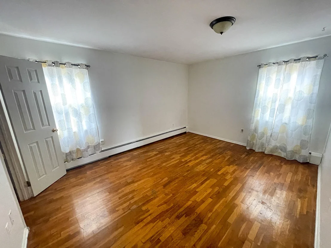 Photo of 87 Vails Gate Heights Drive
