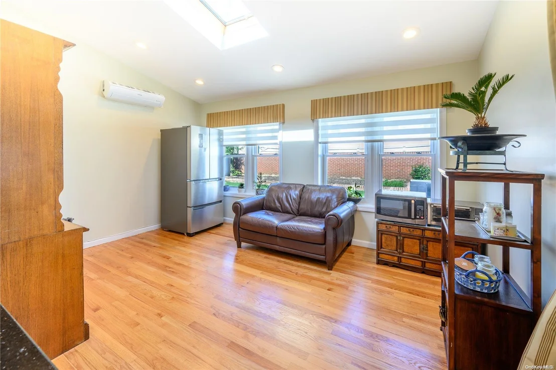 Photo of 73 Devonshire Drive