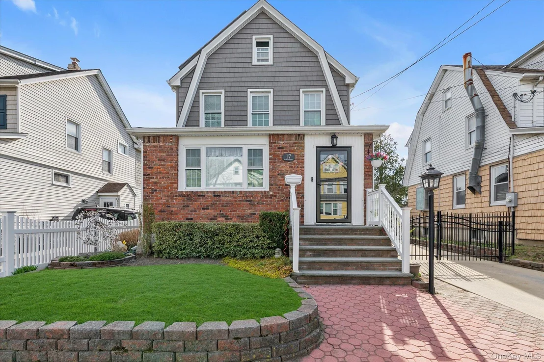 Photo of 17 Everett Street