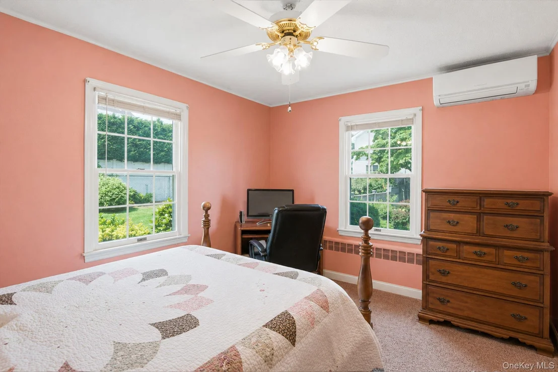Photo of 112 Lawrence Avenue
