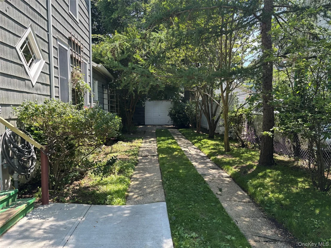 Photo of 92 Walnut Street