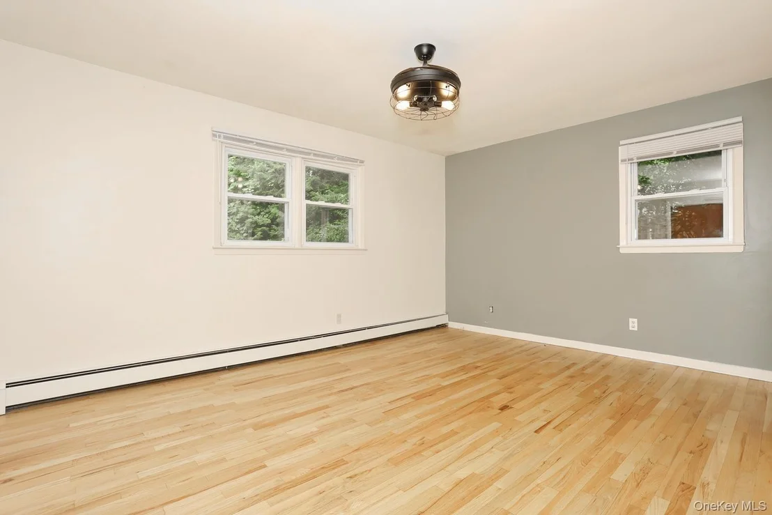 Photo of 160 Pascack Road