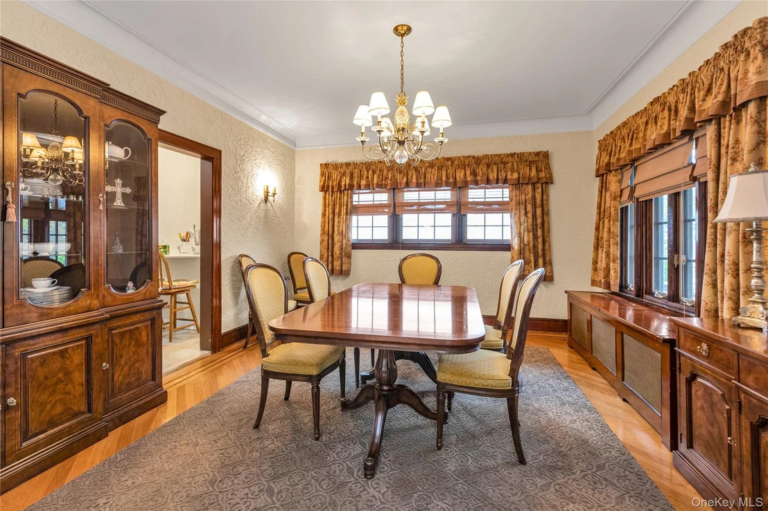 Photo of 40 Harding Avenue
