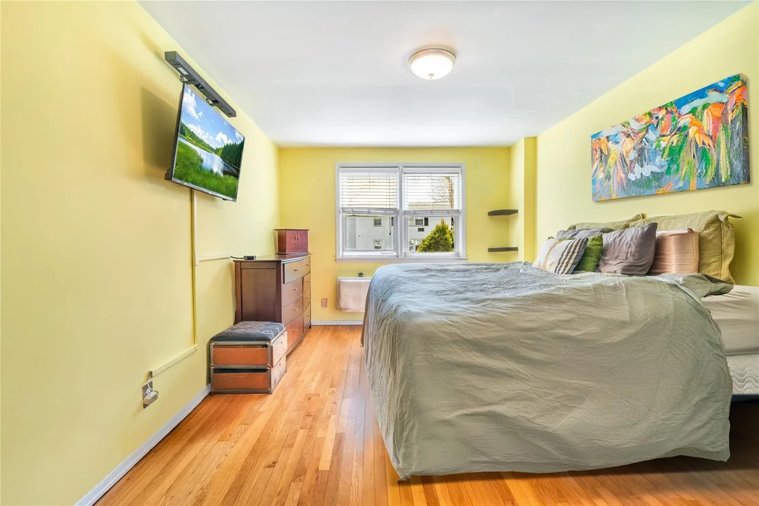 Photo of Unit B at 23 Avon Circle