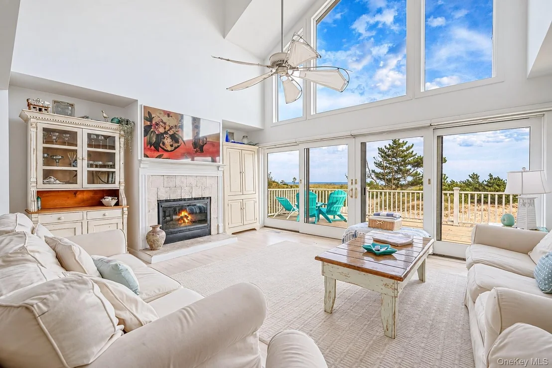 Photo of 431 Dune Road