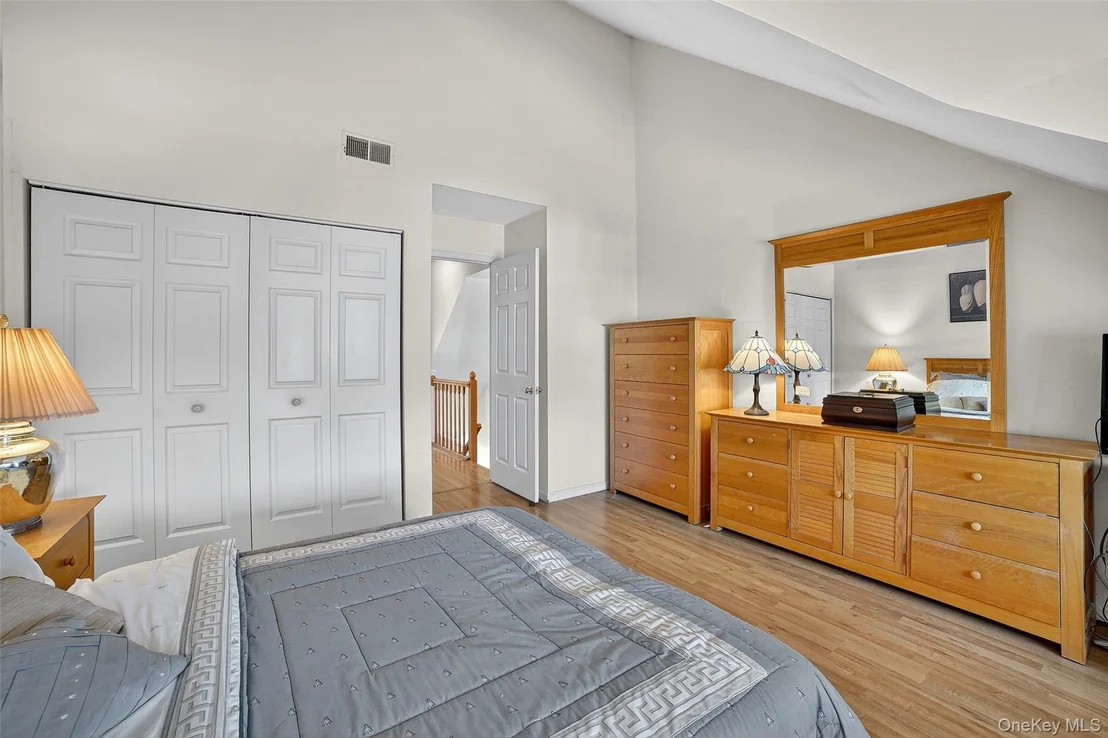 Photo of 35 Roundtop Road