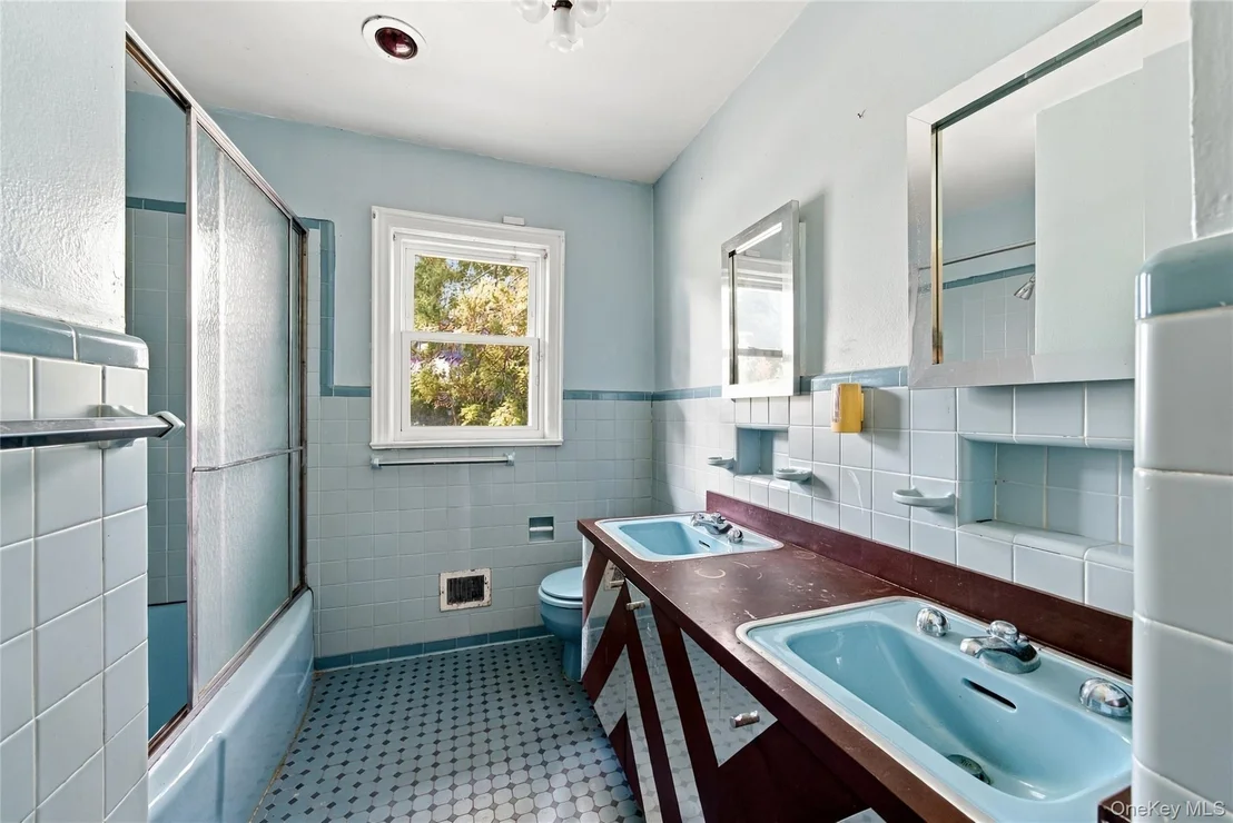 Photo of 85 Del Rey Drive