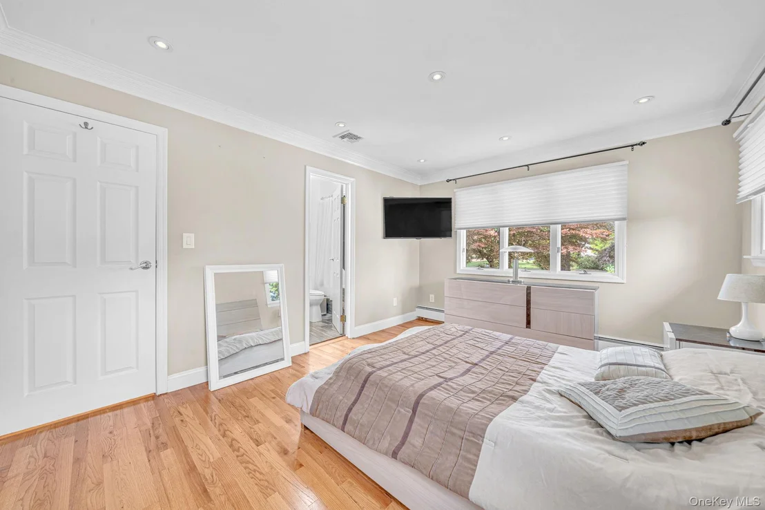 Photo of 6 Wyandanch Boulevard