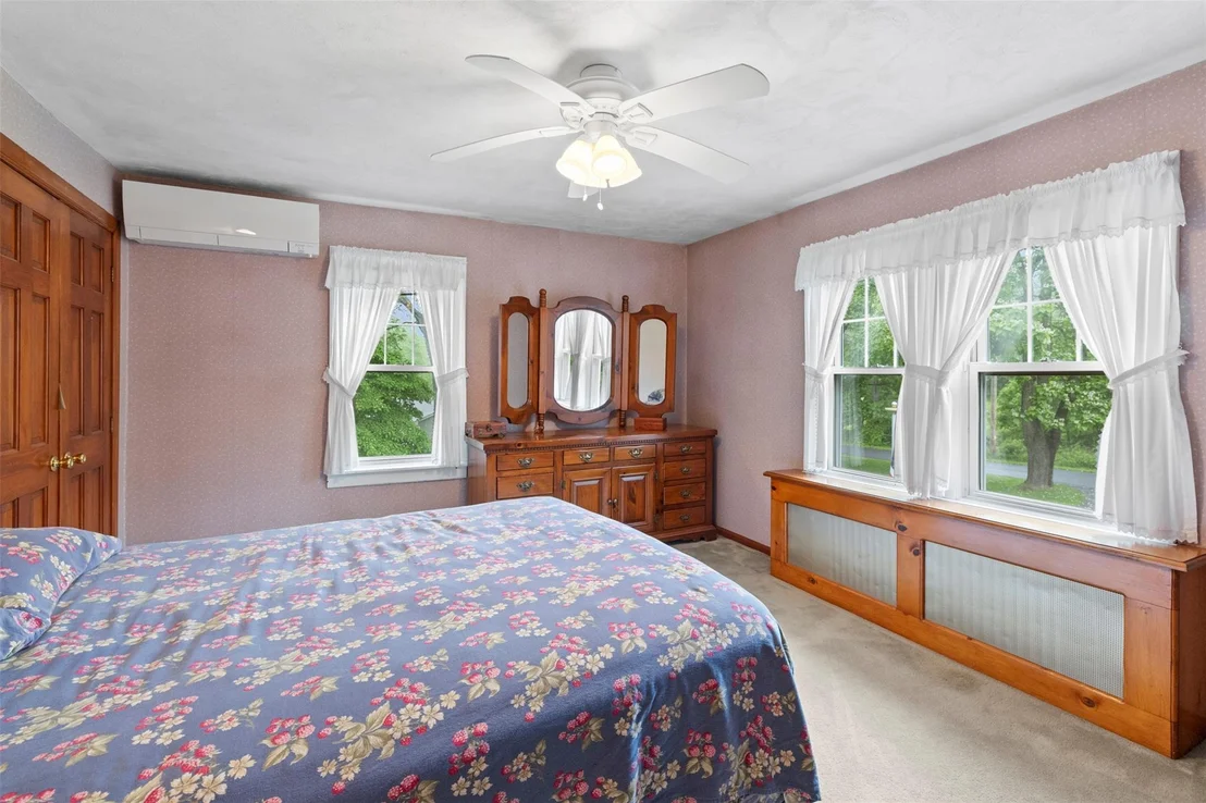 Photo of 149 River Road