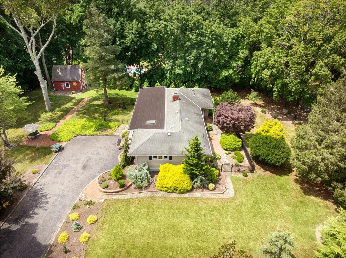 Photo of 31 Remsen Road