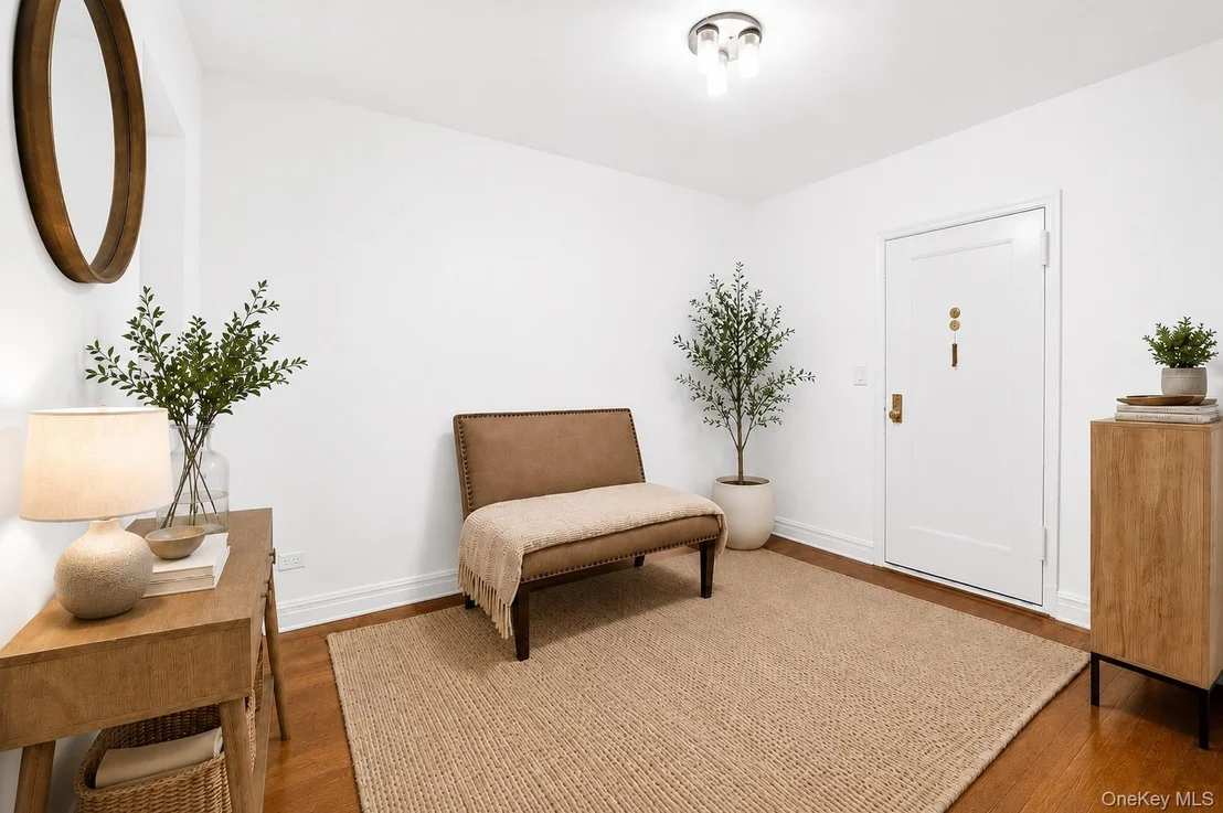 Photo of Unit 2D at 824 Palmer