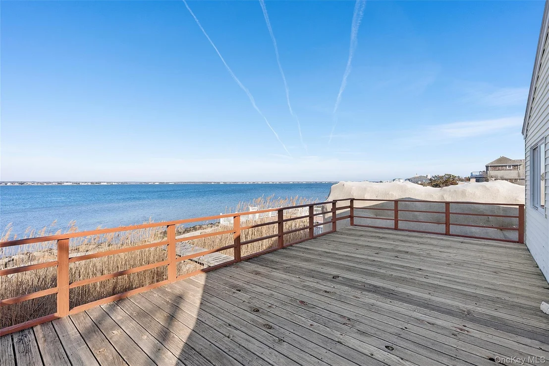 Photo of 626 Dune Road
