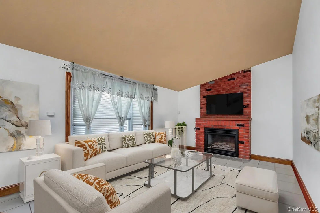 Photo of 1510 Boston Road