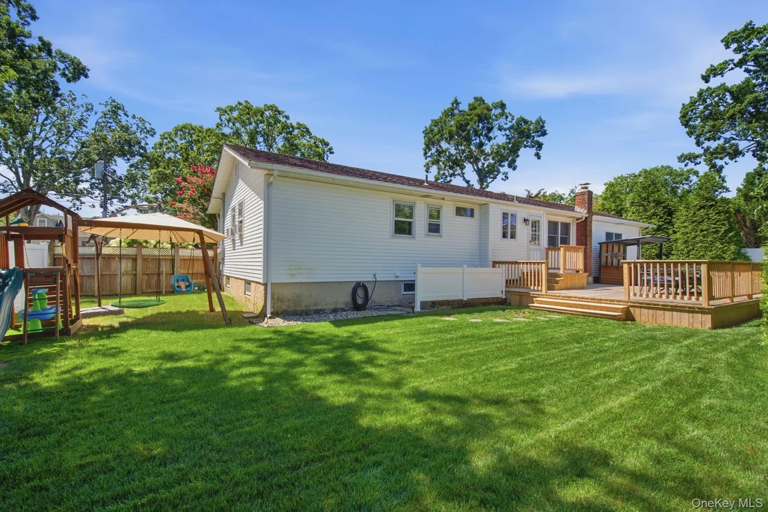Photo of 215 Walker Street