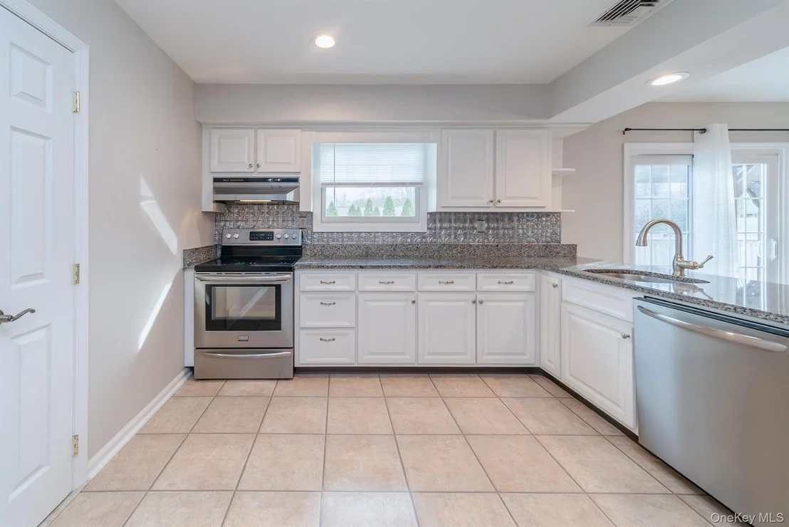 Photo of 37 Spaulding Lane