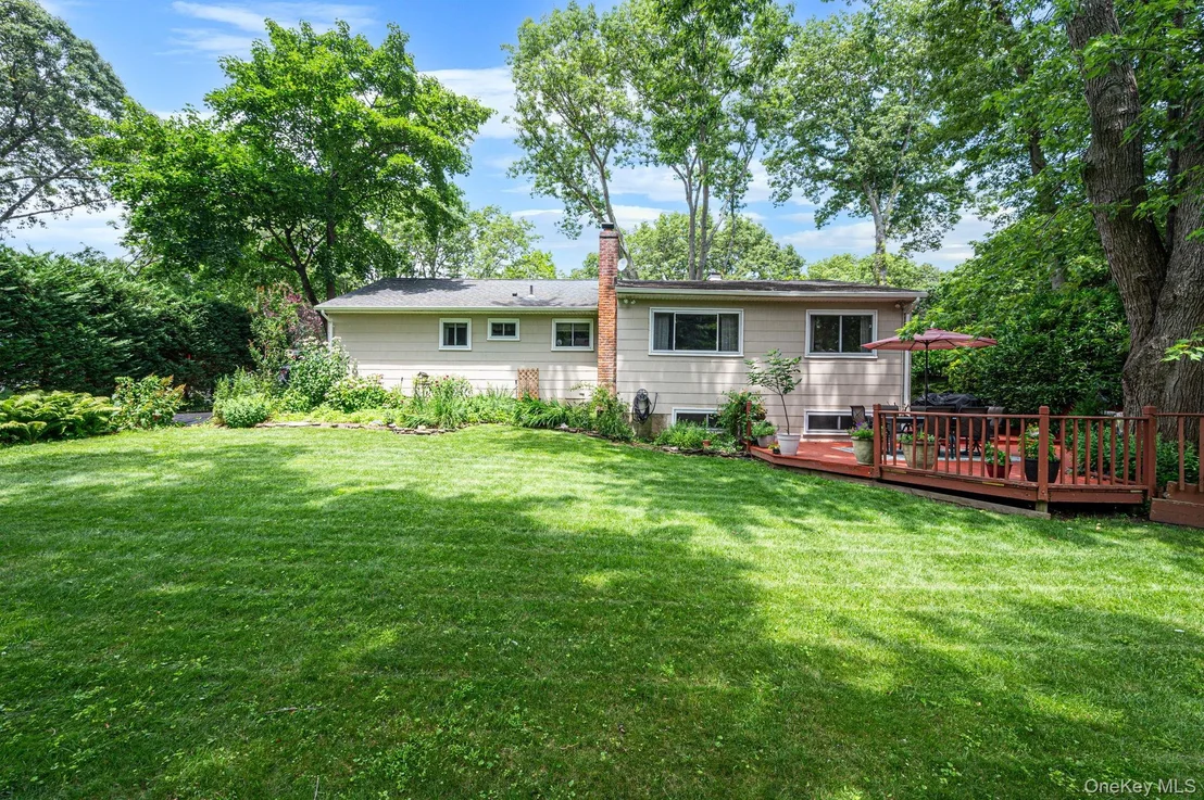 Photo of 44 Winslow Lane