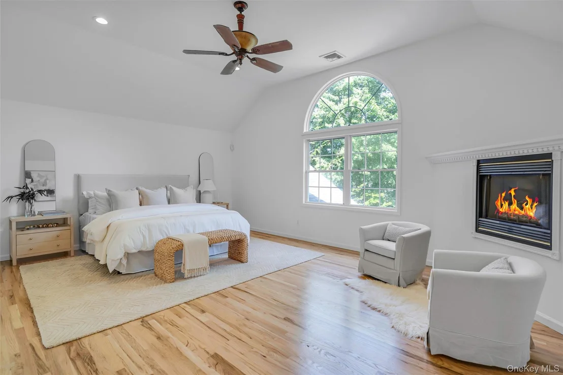 Photo of 17 Esplanade Drive