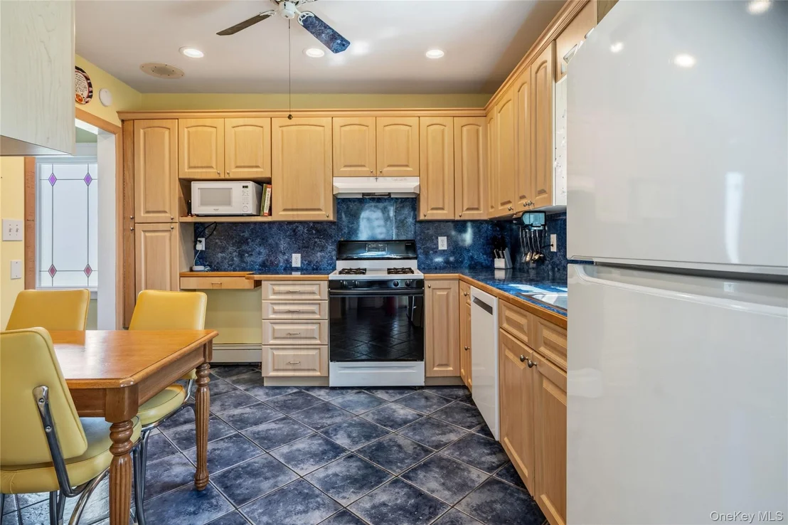 Photo of 115 Cedar Avenue