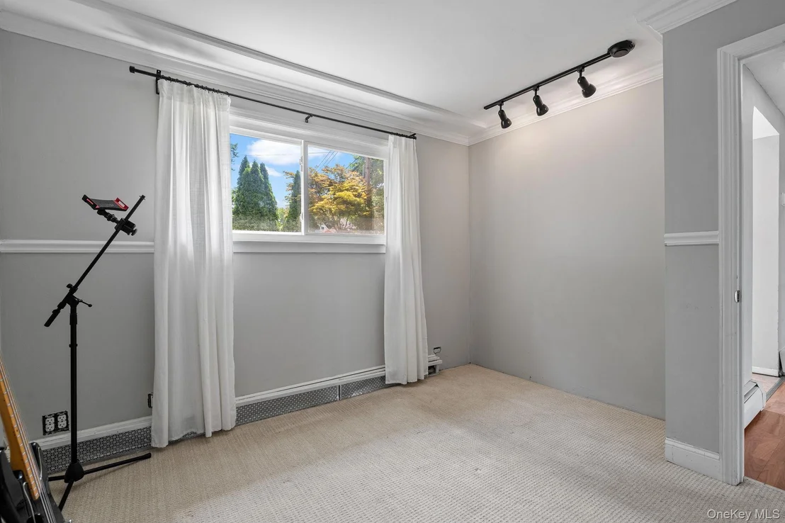 Photo of 12 Riverview Court
