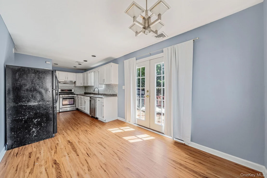 Photo of 2 Buchanan Avenue