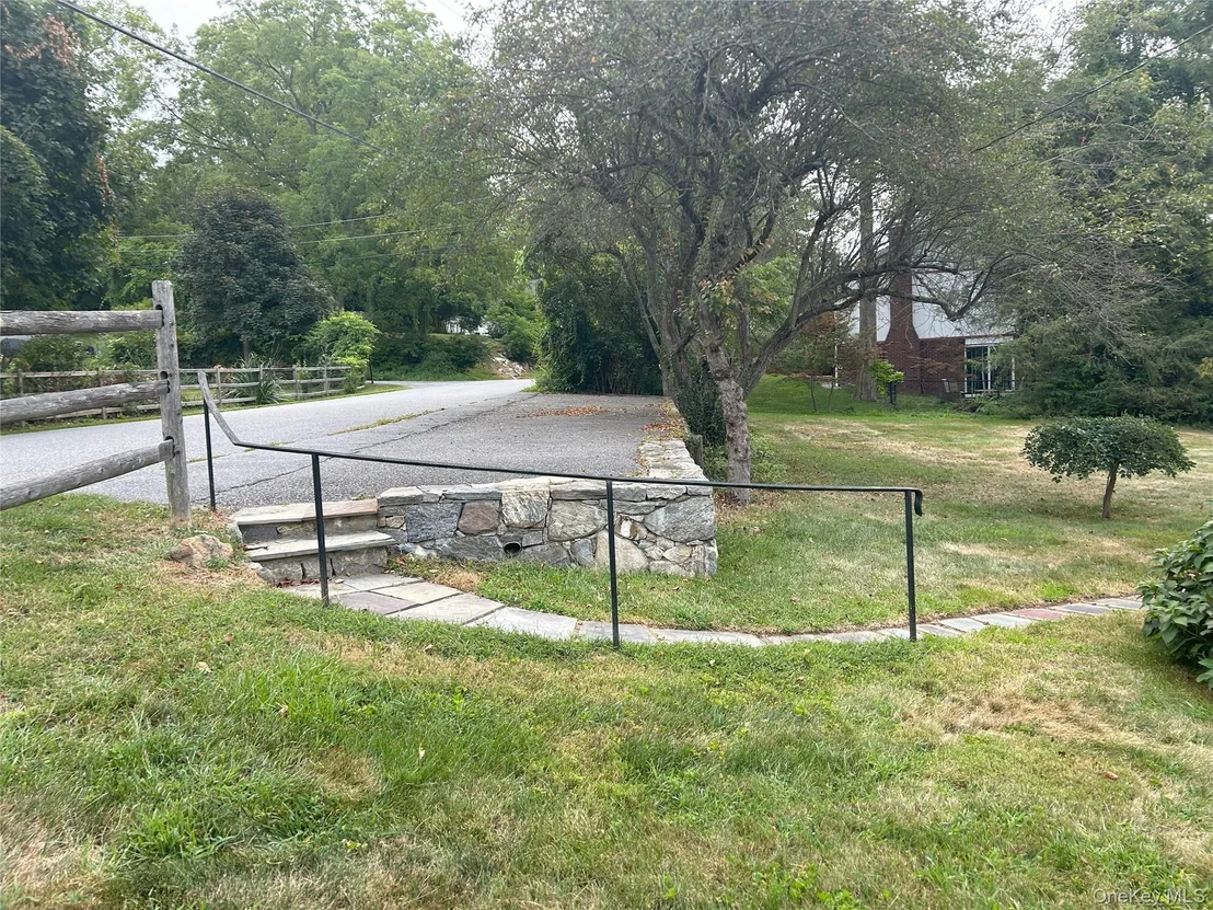 Photo of 10 Huron Road
