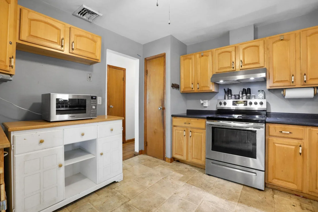 Photo of 187 Riverview Drive