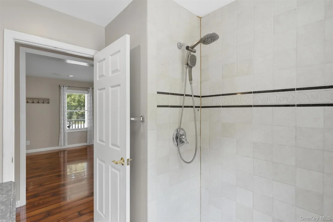 Photo of 10 Henmond Boulevard