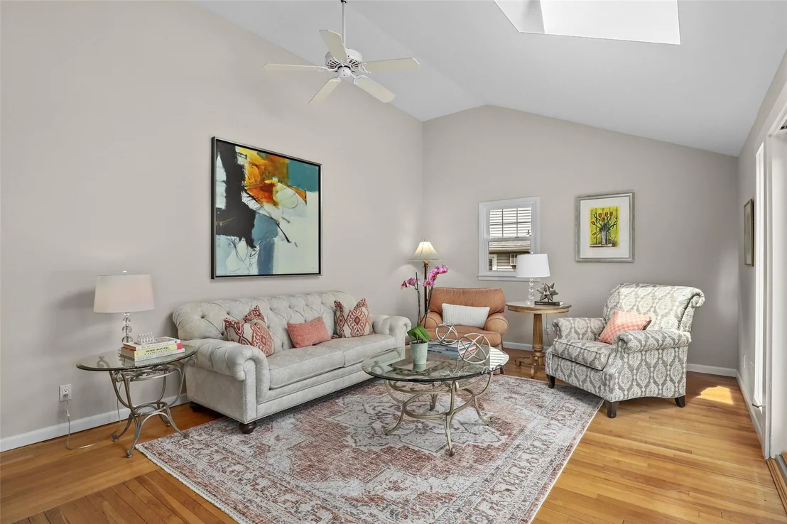 Photo of 7 Drake Avenue