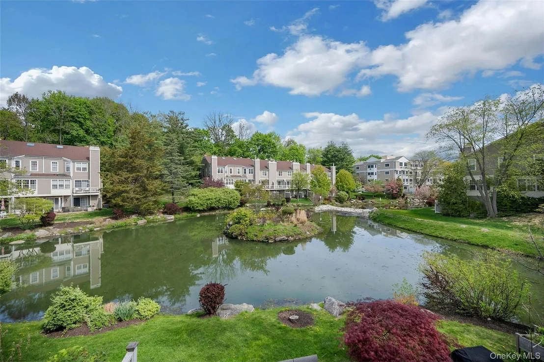 Photo of 1102 Pondside Drive