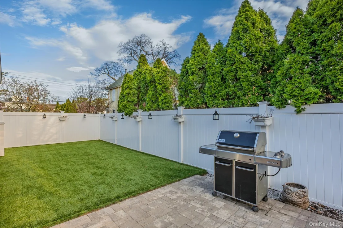 Photo of 2489 Eileen Road