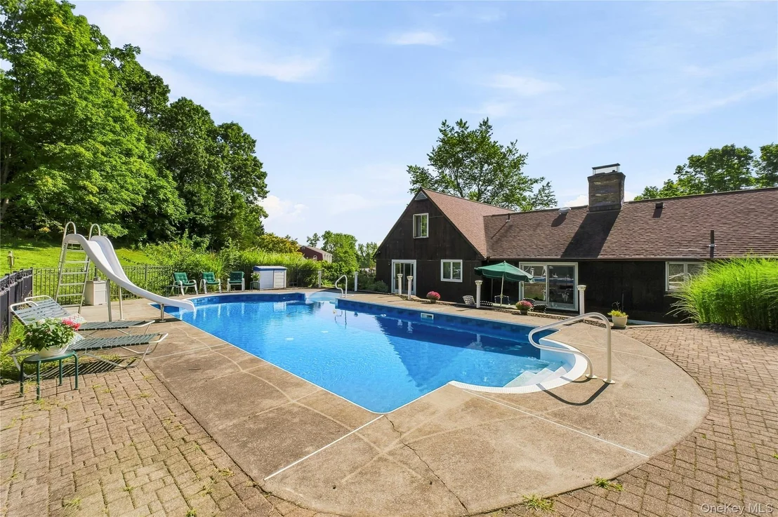 Photo of 14 Lisa Drive