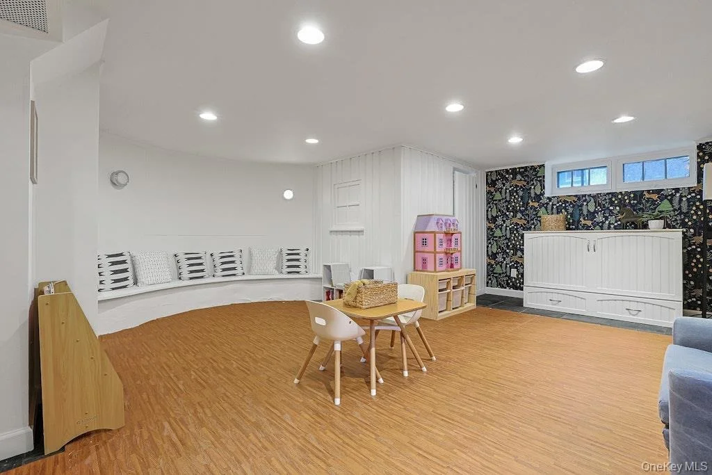 Photo of 541 Second Avenue