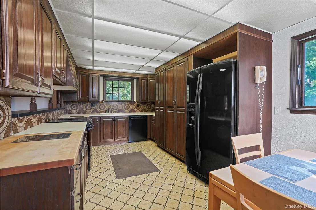 Photo of 11 Riverview Avenue