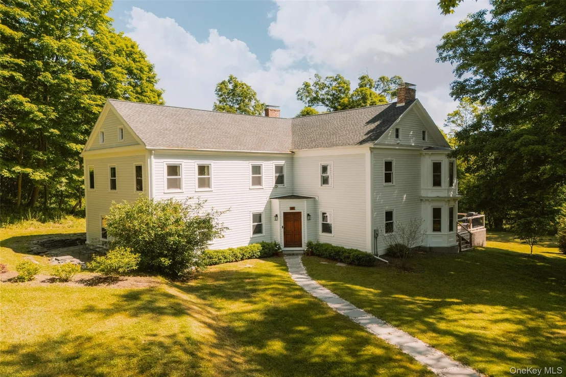 Photo of 181 Vedder Road