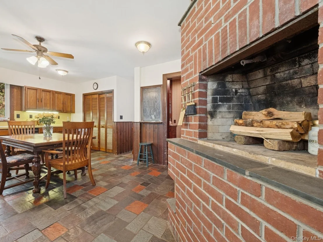 Photo of 24 Mountain Avenue