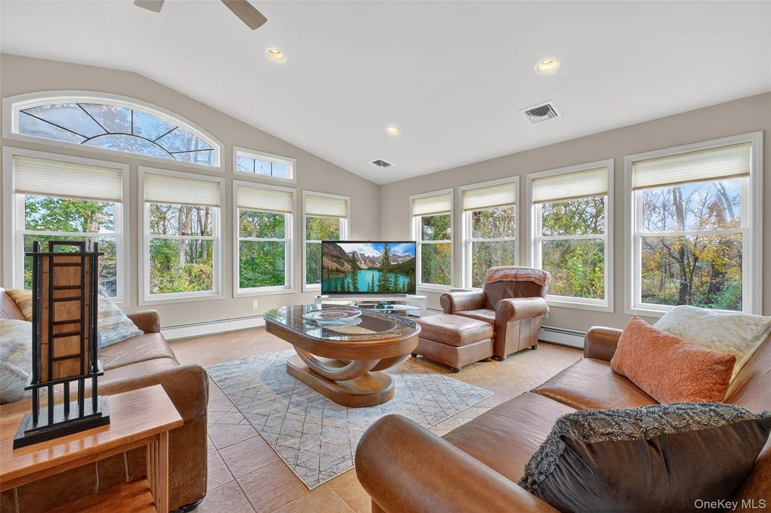 Photo of 57 Kingwood Drive