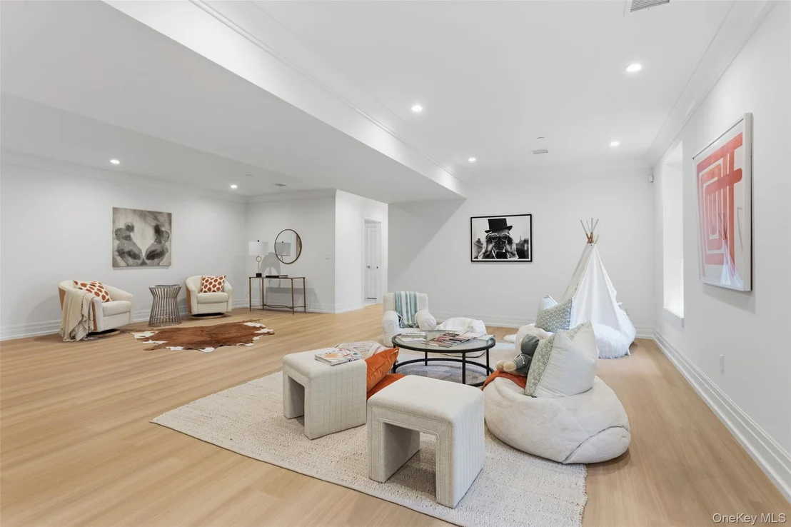 Photo of 83 Orchard Avenue