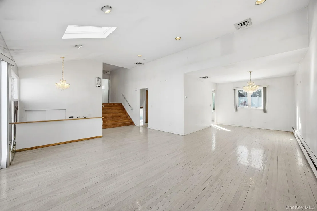 Photo of 87 Executive Drive