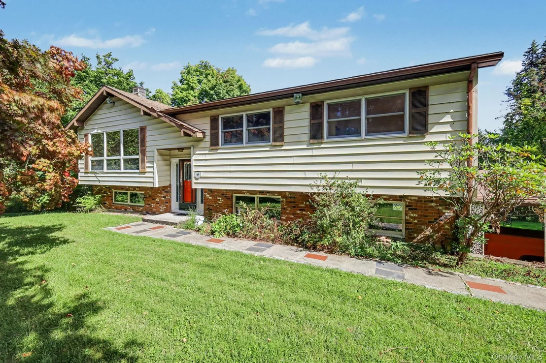Photo of 214 Starr Ridge Road